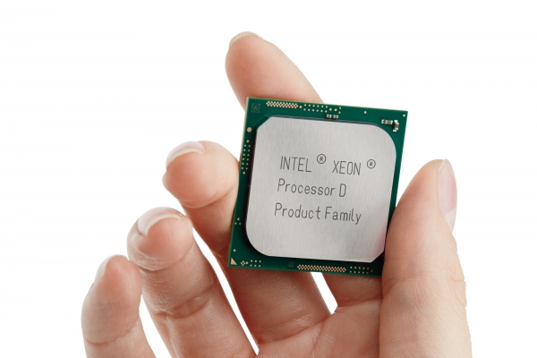 Intel объявила о выпуске первых однокристальных систем Xeon