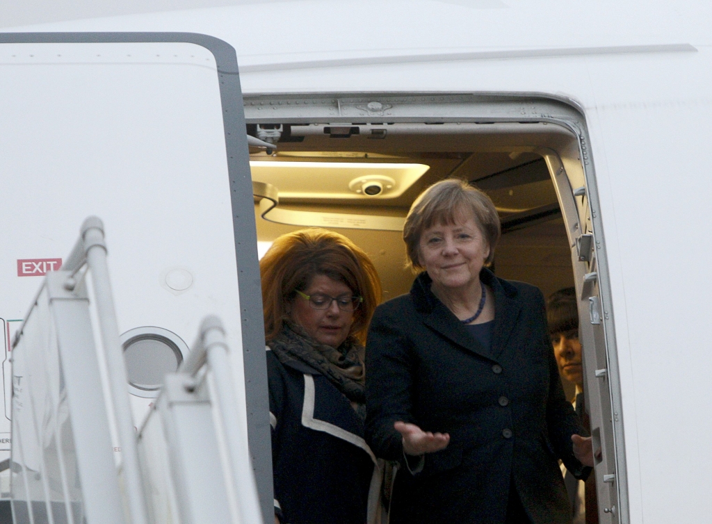 Ангела Меркель отказалась приехать в Москву на парад Победы 9 мая