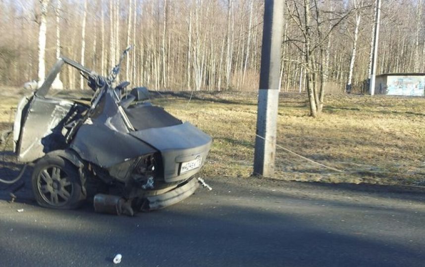 Иномарку разорвало пополам в аварии на Приморском шоссе — Очевидцы