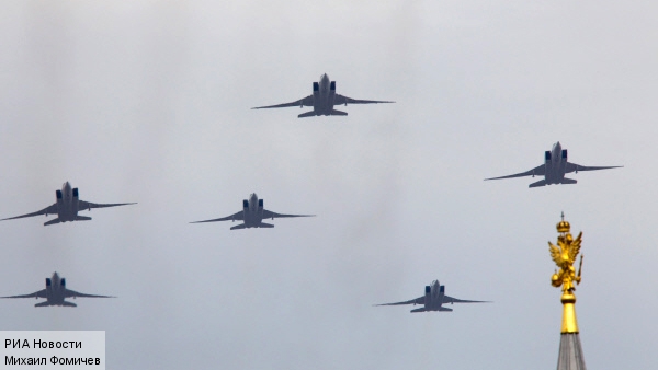 Россия перебрасывает в Крым стратегические бомбардировщики, а «Искандеры» — в Калининград