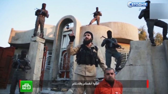 Боевики ИГИЛ перед камерой обезглавили троих пленников