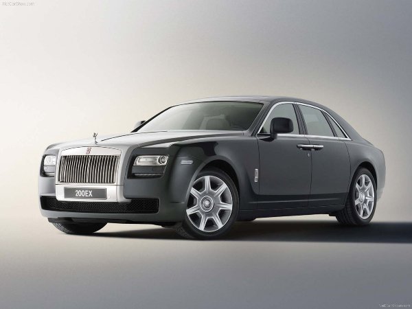Новый кроссовер Rolls-Royce будет из алюминия