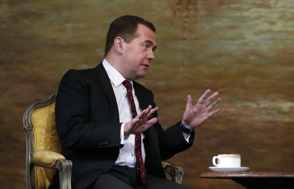 Киев обязан сам восстанавливать Украину, но Москва поможет — Медведев