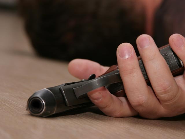 В Марий Эл полицейский-игроман застрелился во время задержания