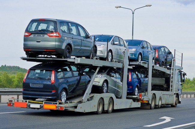 Снижены спецпошлины на импорт легковых авто
