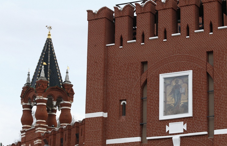 Спасская башня Кремля предстала в обновлённом виде