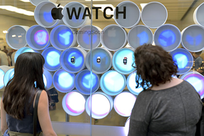 Из-за ошибки Apple отложила релиз watchOS 2