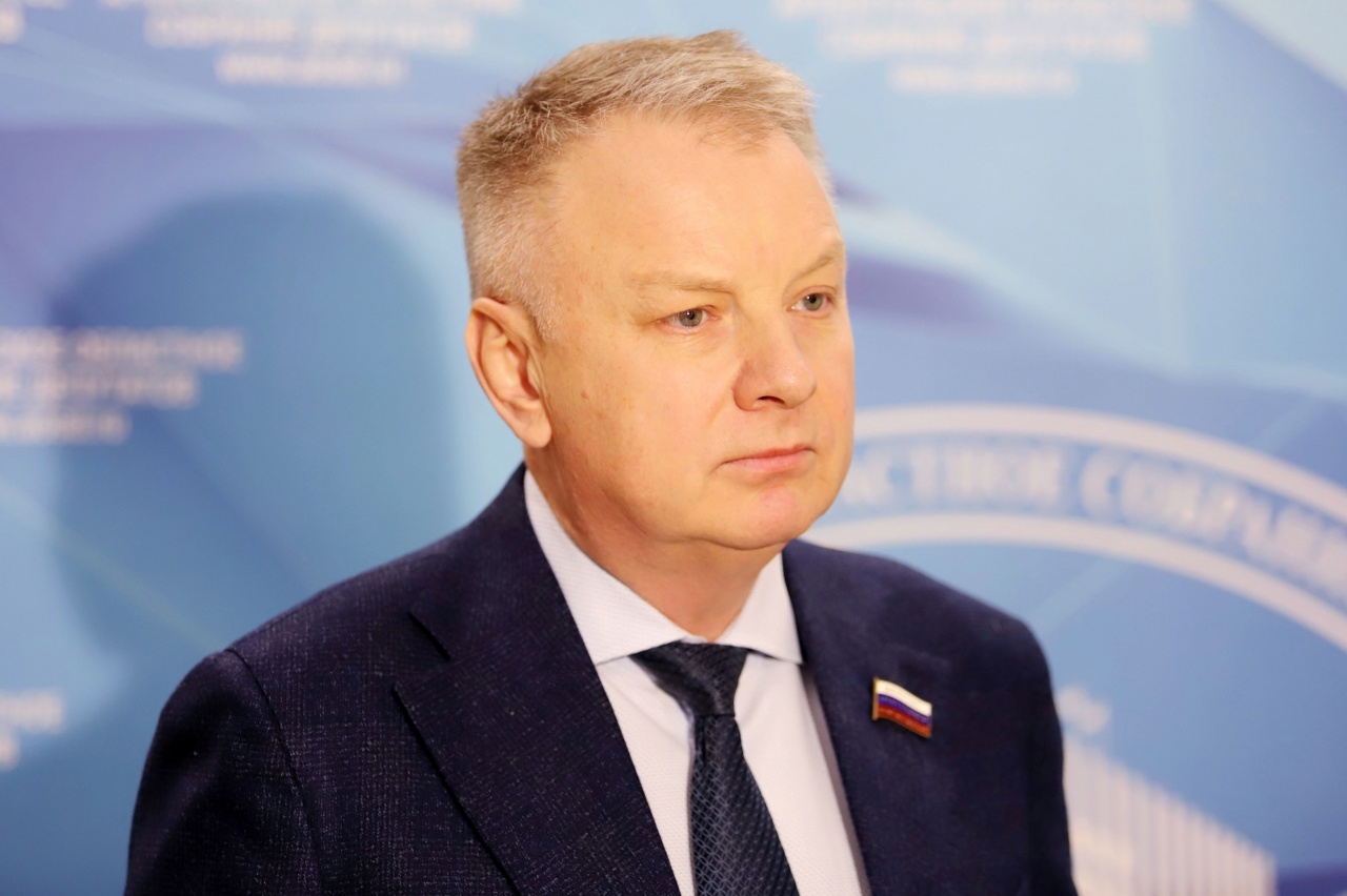 Архангельск получит более 43 млн рублей на ремонт дорог, еще 25 млн рублей – на дворы