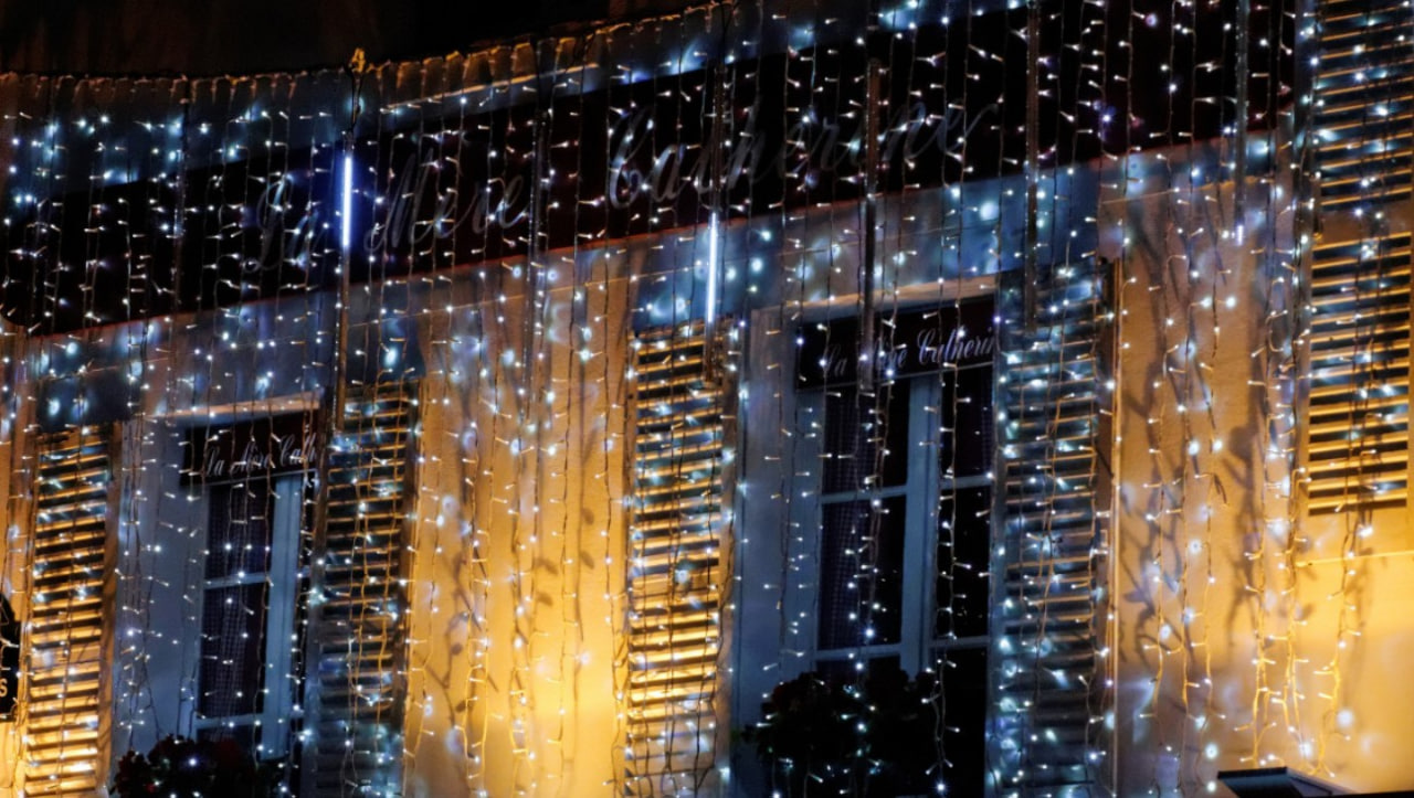 Юрист объясняет, как новогодние праздники влияют на зарплату сотрудников