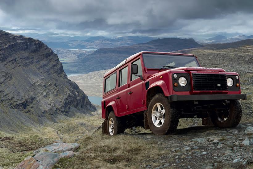 Выход Land Rover Defender нового поколения отложен на два года