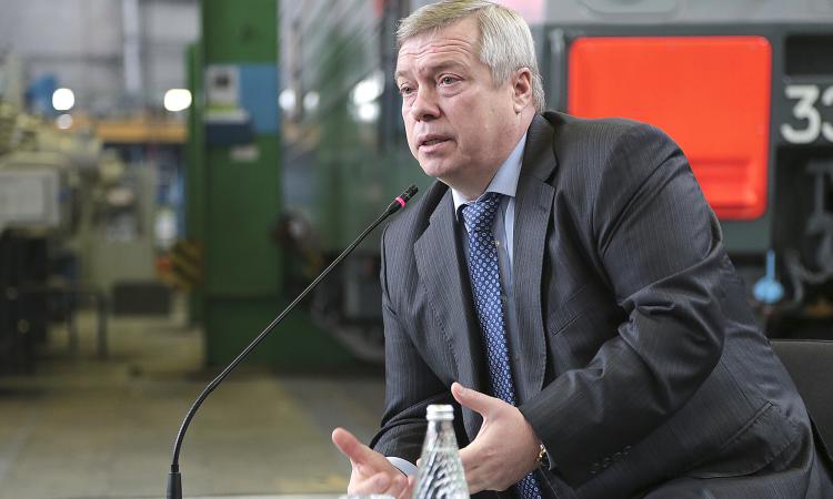 Голубев объявил о сокращении 900 сотрудников НЭВЗа