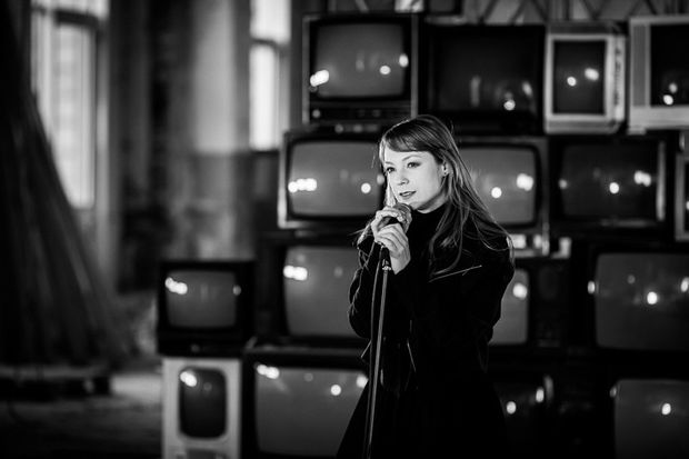 Светлана Тарабарова сняла видеоклип на песню «Хочу жить без війни»