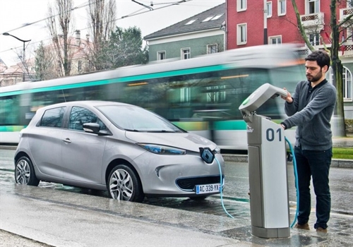 Renault увеличил запас хода электрокара Zoe на 30 км