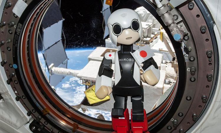 Японский робот-космонавт вернулся с МКС и попал в Книгу рекордов Гиннеса
