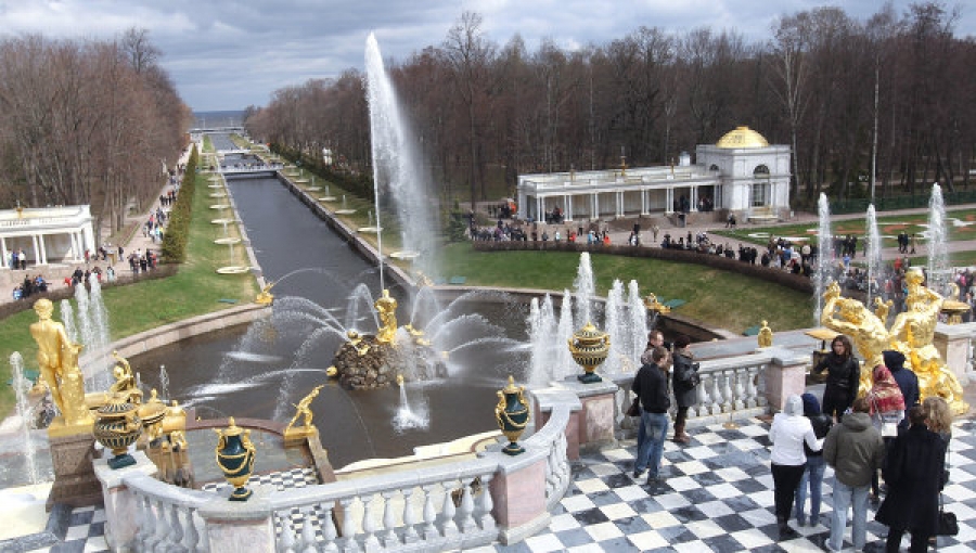 «Петергоф» назвал дату запуска фонтанов в 2015 году