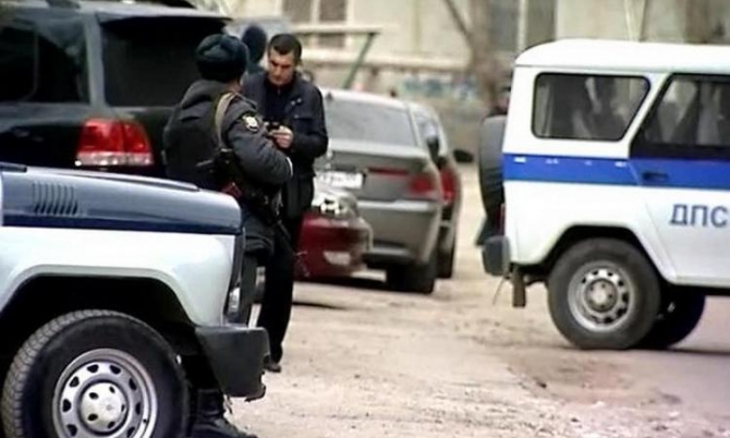 В Архангельске разыскивают мужчину, ранившего из «травмата» двух посетителей бара
