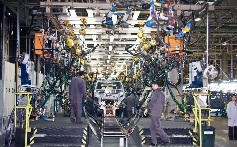 Петербургский завод Nissan запущен после простоя