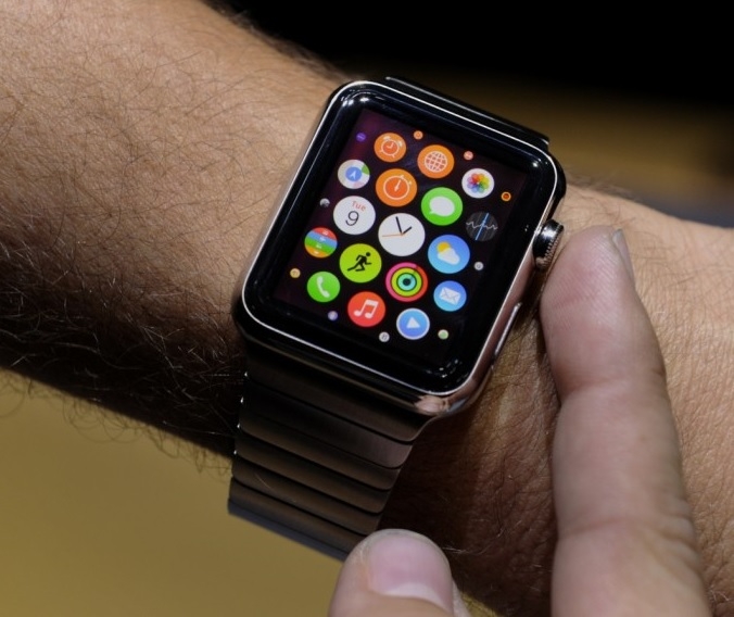 Компания Apple установила точное время выхода на рынок своих «умных часов»