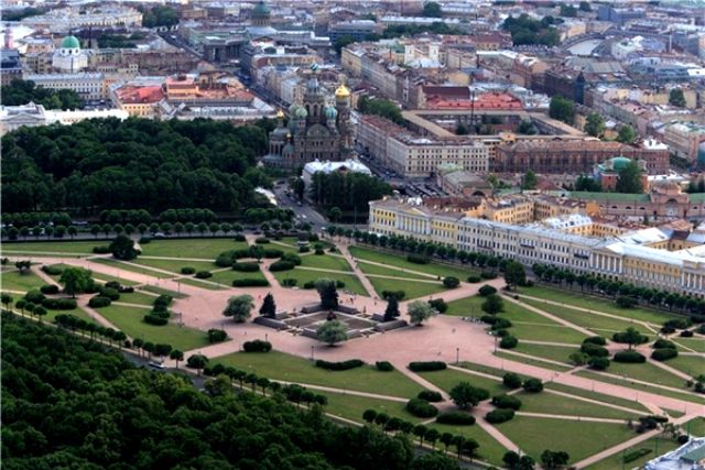 В Петербурге потребовали отставки Мединского и поддержали создателей «Тангейзера»