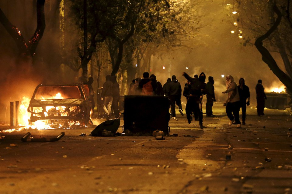 Анархисты устроили беспорядки в центре греческих Афин