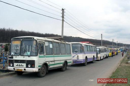 В Волгограде на Пасху и Красную Горку пустят автобусы до кладбищ