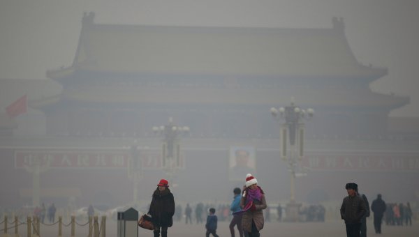 Пекин накрыла сильнейшая за 13 лет песчаная буря