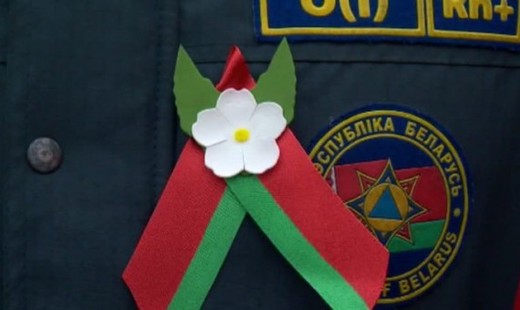 В Белоруссии заменили георгиевскую ленточку на красно-зелёную