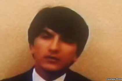 Школьник из Душанбе выдавал себя за сына Рахмона и вымогал взятки