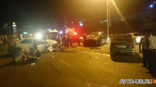 Смертельное ДТП в Ростове: при столкновении 3-х машин погибла девушка