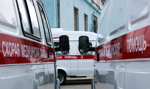После конфликта в клинике Петербурга мужчина ранил врача и застрелился