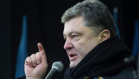 Петр Порошенко заявил, что остались еще две колонны, которые покинут Дебальцево