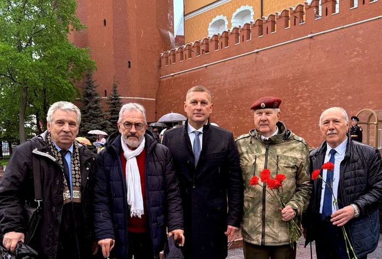 Север помнит, Север благодарит