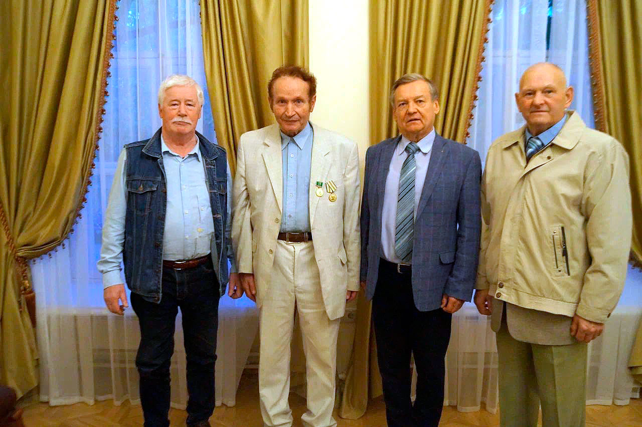 Архангельские писатели отметили 90-летие в Москве