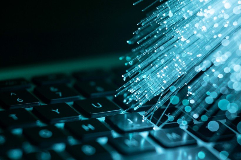 Киберэксперт обнаружил незащищённую базу данных с логинами и паролями от популярных сервисов