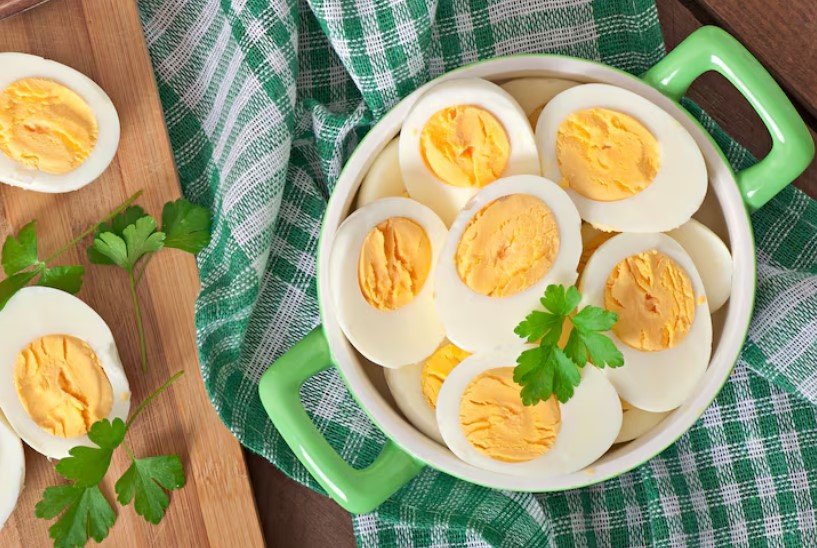 Диетолог Регина Доктор объяснила, сколько яиц можно есть при высоком холестерине