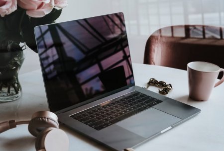 Эксперты назвали симптомы, указывающие на необходимость замены батареи MacBook