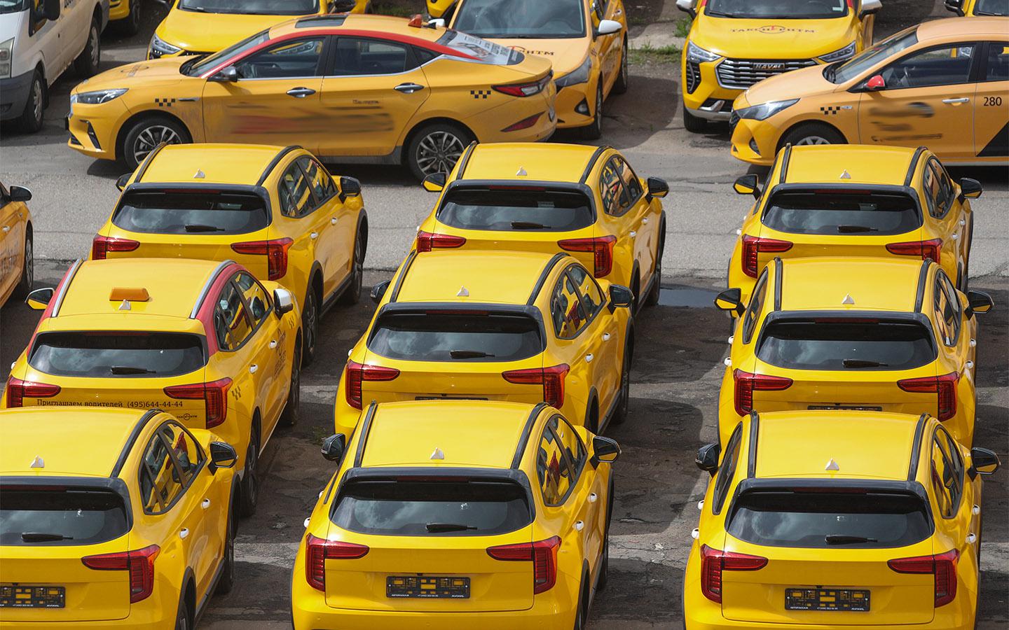 Новый закон о локализации такси угрожает легальному рынку перевозок в России